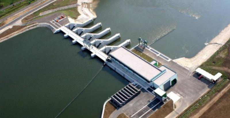 2017年，由于電力產量縮減10％，HSE的凈利潤下降56％