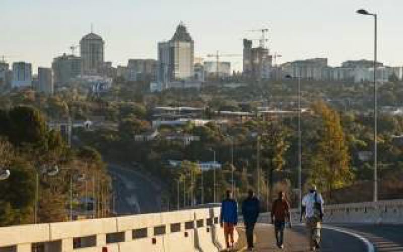 沙特阿拉伯計劃在南非經(jīng)濟中投資高達100億美元，重點關(guān)注能源