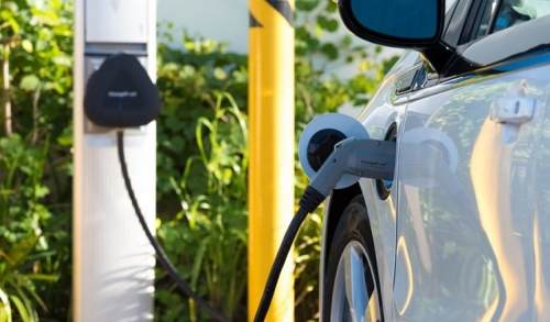 在立陶宛，將建造57個帶電動車充電器的停車場