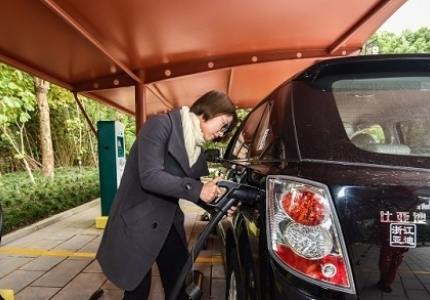 外媒：中國(guó)在短短六個(gè)月內(nèi)將其電池存儲(chǔ)容量翻了一番