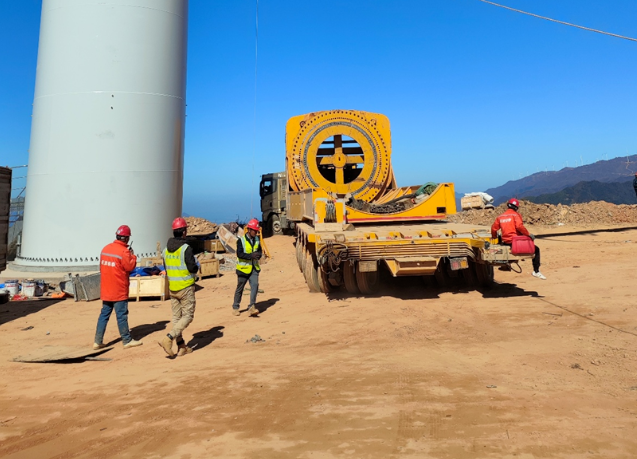 歐陽海風(fēng)電場(chǎng)二期項(xiàng)目風(fēng)機(jī)吊裝進(jìn)入收尾階段