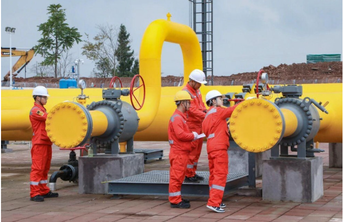 中國川氣東送二線天然氣管道工程四川段投產